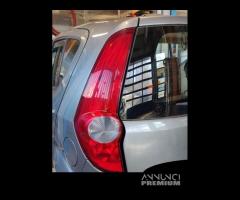 Fanale posteriore sinistro OPEL AGILA del 2011 - 2