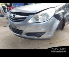 Paraurti anteriore OPEL CORSA D del 2008