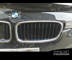 Griglia anteriore BMW 316 del 2016