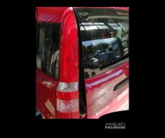 Fanale posteriore sinistro FIAT PANDA del 2010