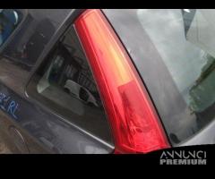 Fanale posteriore sinistro KIA CEE'D del 2012