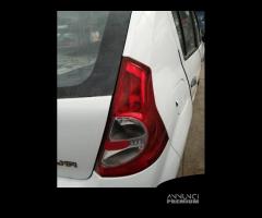 Fanale posteriore destro DACIA SANDERO del 2009