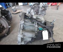 Cambio NISSAN QASHQAI 1461cc DCI del 2010 - 10