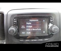 Autoradio FIAT 500 L del 2013 - 6