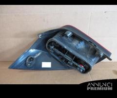 Fanale posteriore destro RENAULT LAGUNA del 2001 - 3