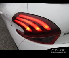 Fanale posteriore sinistro PEUGEOT 208 del 2016