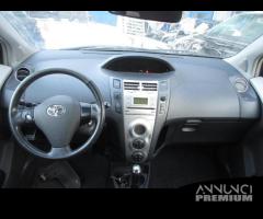 Cruscotto TOYOTA YARIS 1.8 benzina del 2007