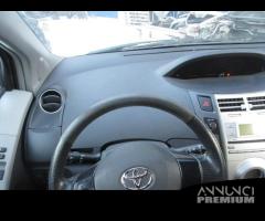 Cruscotto TOYOTA YARIS 1.8 benzina del 2007 - 7