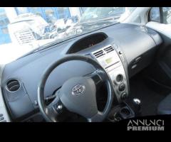 Cruscotto TOYOTA YARIS 1.8 benzina del 2007 - 8