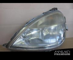 Proiettore sinistro MERCEDES A 160 W168 1.6 2000