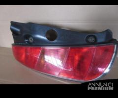 Fanale posteriore sinistro LANCIA YPSILON del 2004