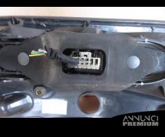 Fanale posteriore sinistro LANCIA YPSILON del 2004 - 13