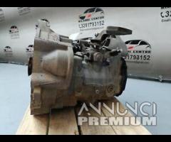 CAMBIO MANUALE 5M JCS LFZ VOLKSWAGEN CADDY 2010 1. - 12