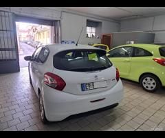 Peugeot 208 1.4 HDi 68 CV x neop 2013 unico prop - 9