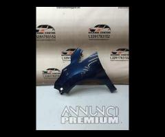 PARAFANGO ANTERIORE SINISTRO FORD B-MAX (JK8) 2012