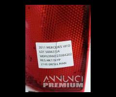 FANALE RIFLETTORE POSTERIORE DX  MERCEDES-BENZ VIT - 8