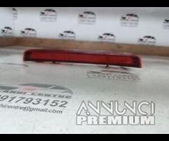 FANALE STOP POSTERIORE LUCE TERZO FORD C-MAX II 24 - 17