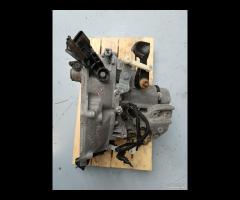 CAMBIO MANUALE 5M PEUGEOT 208 2014 1.0 B 980384618 - 8