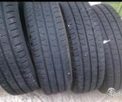 4 gomme usate 235 65 16c Pirelli