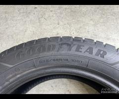 4 Gomme 235/55 R19 Goodyear invernali 90% residui - 3