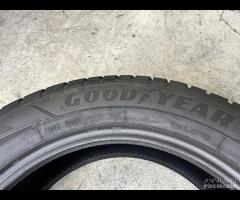 4 Gomme 235/55 R19 Goodyear invernali 90% residui