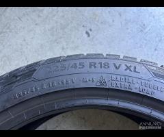 4 Gomme 225/45 R18 95V Barum invernali 90% residui