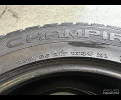 2 Gomme 235/55 R17 GT Radial invernali 95% residui - 3