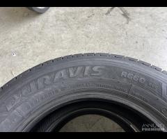 2 Gomme 215/65 R16 C Bridgestone estive 80%residui