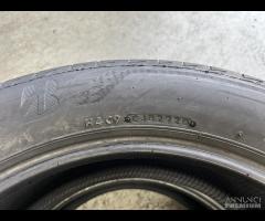 2 Gomme 215/55 R18 Bridgestone estive 90% residui