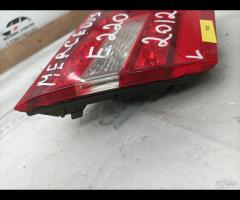 FARO FANALE STOP POSTERIORE SX MERCEDES C207 E220 - 9