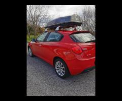 Alfa Romeo Giulietta 1.6 JTDm 120 CV Distinctive - - 8