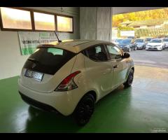 Lancia Ypsilon 1.2 69 CV 5 porte GPL Ecochic Silve