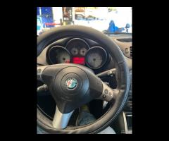 Alfa Romeo GT 1.9 MJT 16V Progression - 9