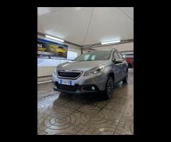 Peugeot 2008 BlueHDi 100 Black Matt