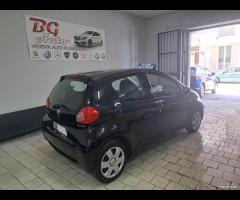 Toyota Aygo 1.0 x neop unico prop 2007 - 9