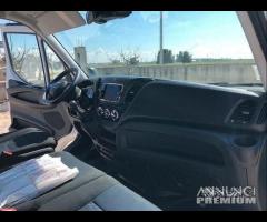 IVECO DAILY 35C16 cassone fisso con gru - 19