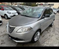 Lancia Ypsilon 1.3 MJT 16V 95 CV 5 porte S&S Plati