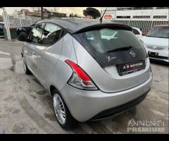 Lancia Ypsilon 1.3 MJT 16V 95 CV 5 porte S&S Plati