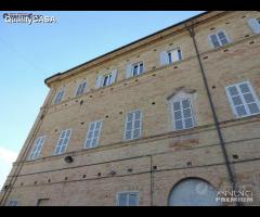 Appartamento palazzo storico Monte San Vito - 16