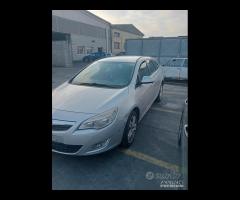 Opel Astra J 2012 1.7 TD Demolita - Per Ricambi