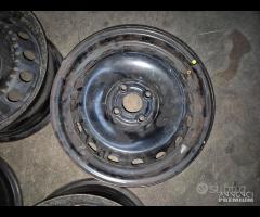 Cerchi In Ferro Da 15" Per Fiat Grande Punto - 9