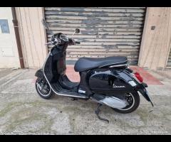 Piaggio Vespa 300 GTS - 06/2024 - Motor's Passion