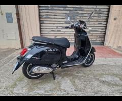 Piaggio Vespa 300 GTS - 06/2024 - Motor's Passion