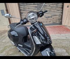 Piaggio Vespa 300 GTS - 06/2024 - Motor's Passion - 8