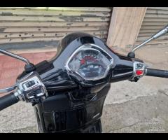 Piaggio Vespa 300 GTS - 06/2024 - Motor's Passion - 10