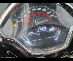 Piaggio Vespa 300 GTS - 06/2024 - Motor's Passion - 11