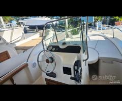 Capelli 18+ evinrude e-tec 90cv