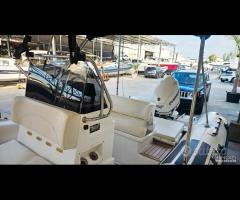 Joker boat coaster 650+ evinrude e-tec 200cv light