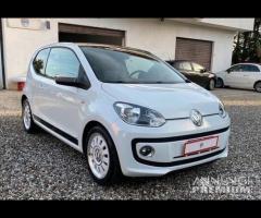 Volkswagen UP 1.0 benzina NEOPATENTATI GARANZIA 12