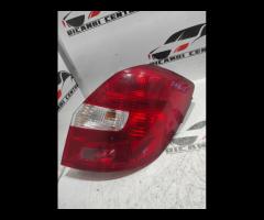 FARO FANALE STOP POSTERIORE DX SKODA FABIA  II (54